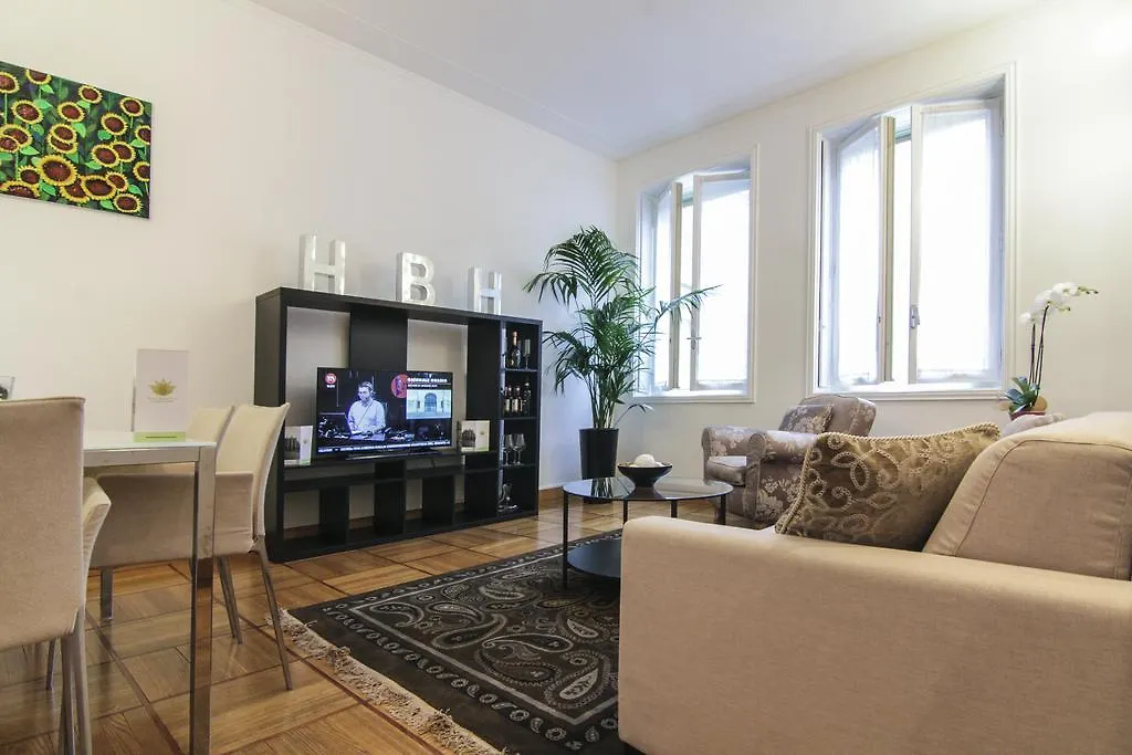 ميلان Hemeras Boutique Homes - Super Central Design Apartments