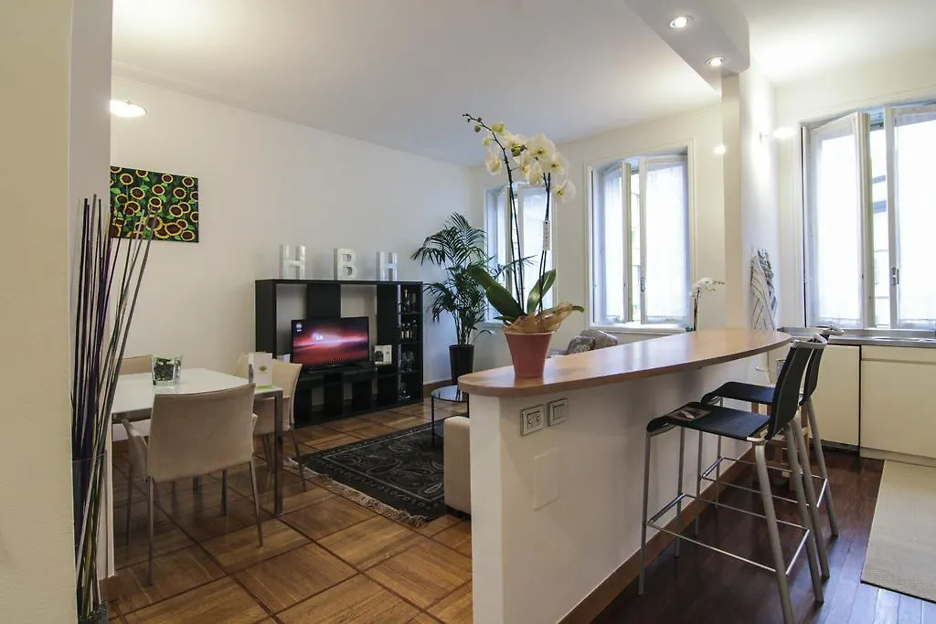 ميلان Hemeras Boutique Homes - Super Central Design Apartments 0*,  إيطاليا