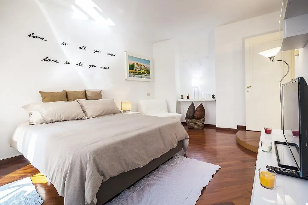 ميلان Hemeras Boutique Homes - Super Central Design Apartments 0*,