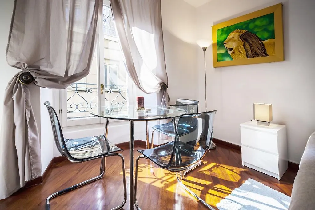 ميلان Hemeras Boutique Homes - Super Central Design Apartments