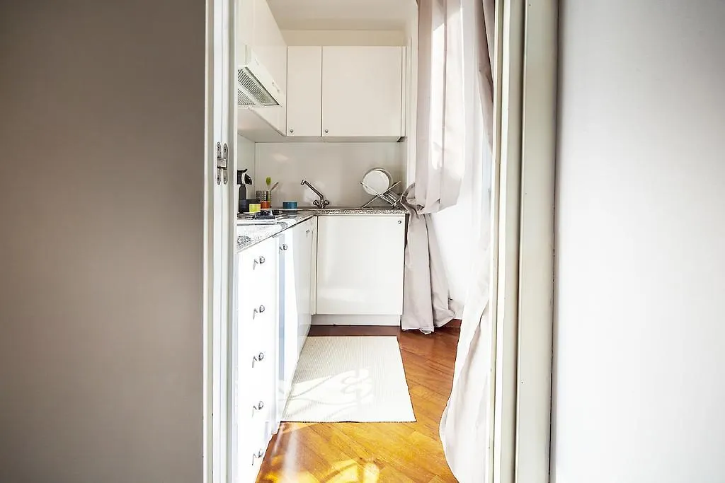 ميلان Hemeras Boutique Homes - Super Central Design Apartments