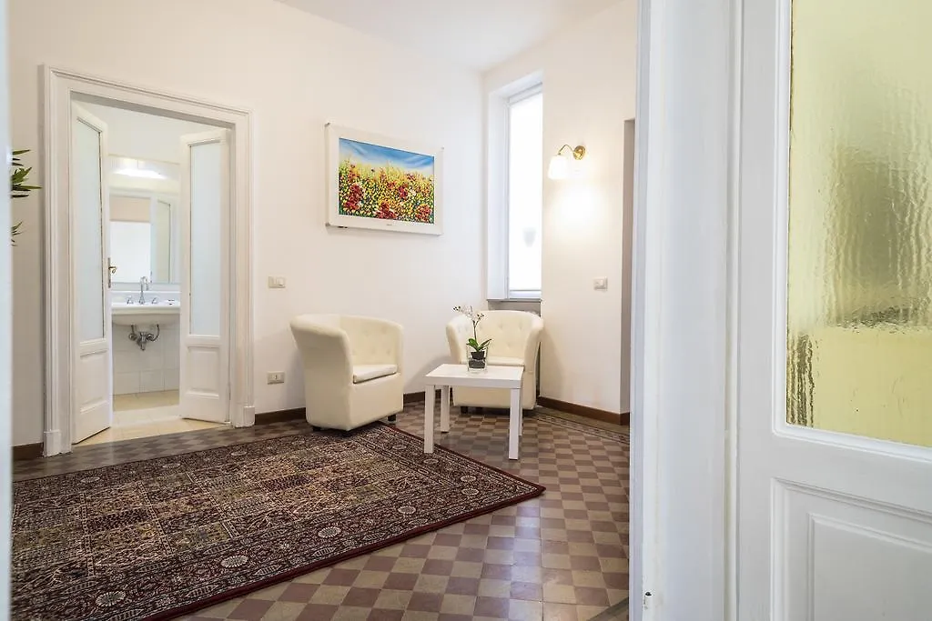 ميلان Hemeras Boutique Homes - Super Central Design Apartments إيطاليا