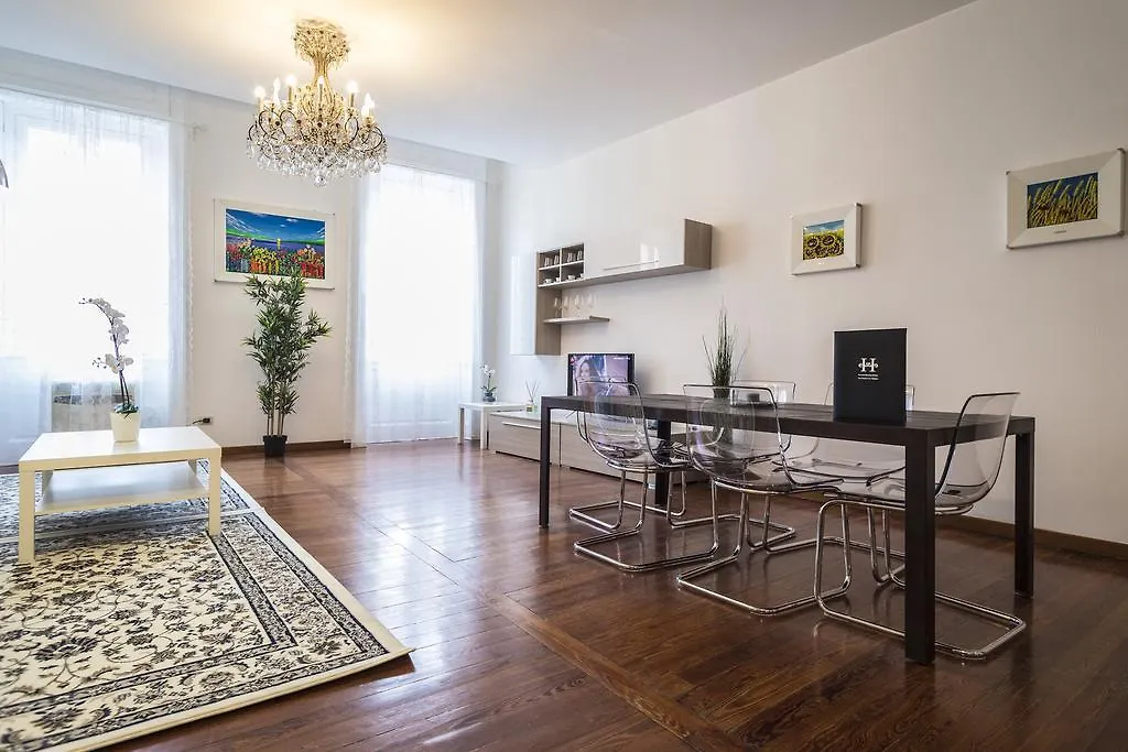 ميلان Hemeras Boutique Homes - Super Central Design Apartments
